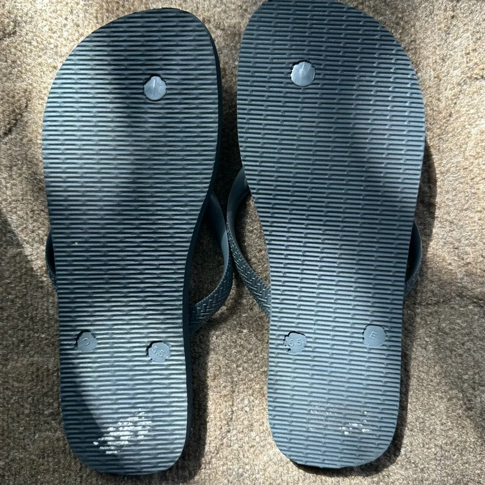 Havaianas Tropical Leaf Flip Flops - Gray and Tan Men’s 9-10 (41-42) - Picture 2 of 6